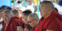 Ламы, с буддийскими четками